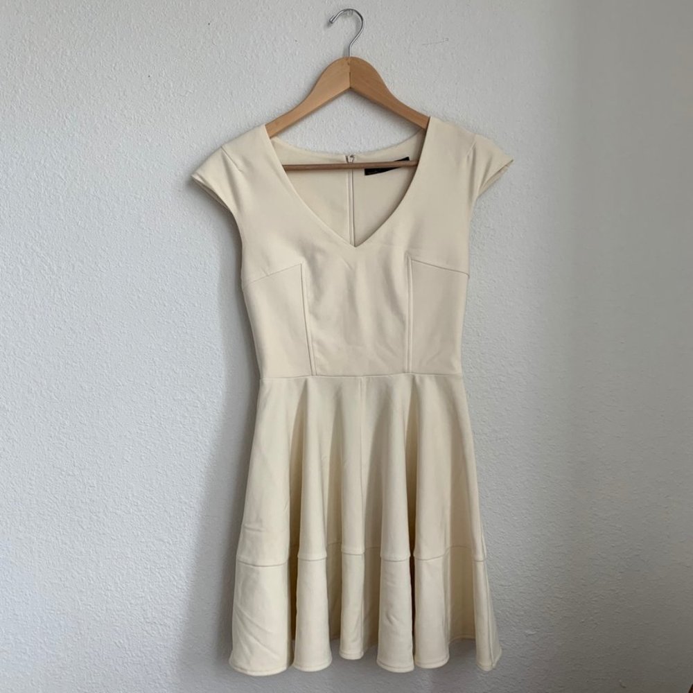 signature8 | v neck mini dress